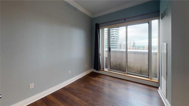 lph 4 - 909 Bay St, Condo with 3 bedrooms, 3 bathrooms and 1 parking in Toronto ON | Image 6