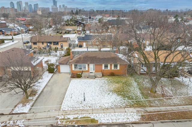 227 King St E, House detached with 3 bedrooms, 2 bathrooms and 4 parking in Mississauga ON | Image 12