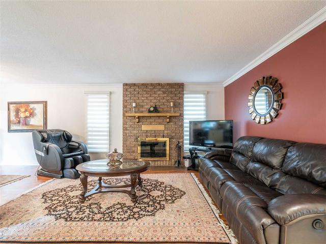 16 Nightstar Dr, House detached with 3 bedrooms, 3 bathrooms and 4 parking in Richmond Hill ON | Image 10