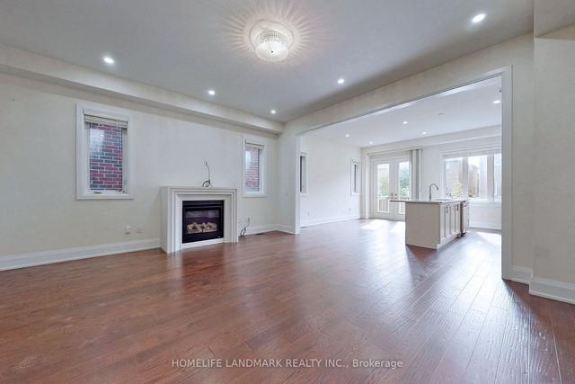 86 Hesperus Rd, House detached with 4 bedrooms, 4 bathrooms and 3 parking in Vaughan ON | Image 12