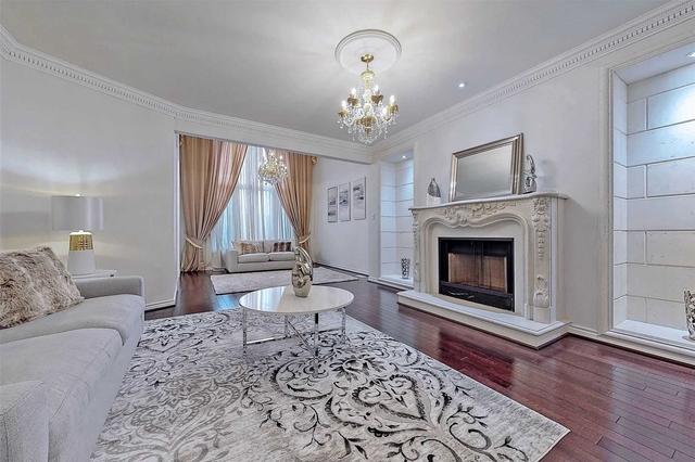 45 Eastdale Cres, House detached with 5 bedrooms, 5 bathrooms and 4 parking in Richmond Hill ON | Image 33