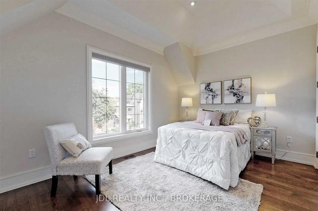 46 Jedburgh Rd, House detached with 3 bedrooms, 5 bathrooms and 3 parking in Toronto ON | Image 10