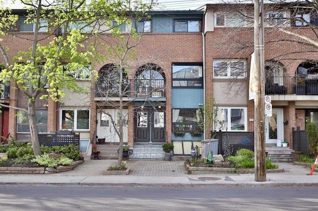 110a Dupont St, House detached with 2 bedrooms, 2 bathrooms and 1 parking in Toronto ON | Card Image