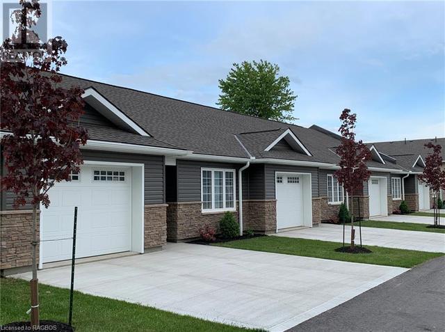 354 Fraser Drive, Home with 10 bedrooms, 5 bathrooms and 3 parking in Kincardine ON | Image 1