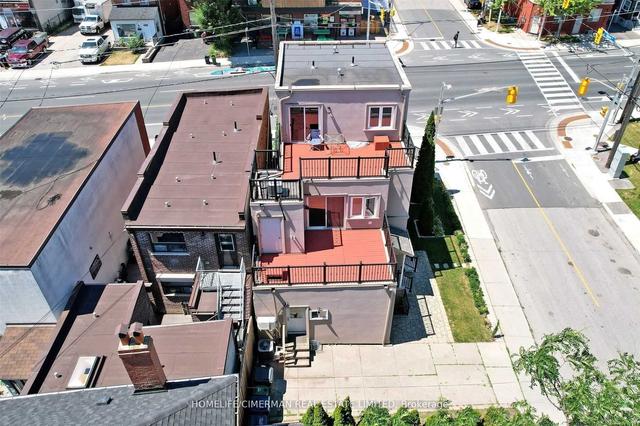 61 Scarlett Rd, House detached with 5 bedrooms, 6 bathrooms and 3 parking in Toronto ON | Image 30