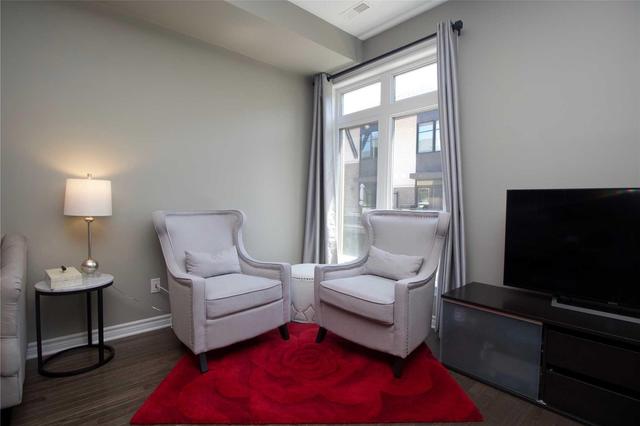 315 Chaperal Private Pt, House attached with 2 bedrooms, 2 bathrooms and 1 parking in Ottawa ON | Image 4