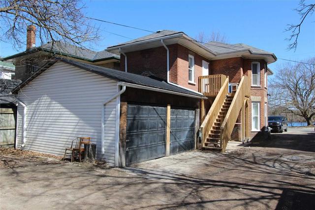 621 Water St, House detached with 6 bedrooms, 2 bathrooms and 4 parking in Peterborough ON | Image 11