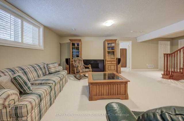 32 - 260 Deer Ridge Dr, Townhouse with 2 bedrooms, 3 bathrooms and 6 parking in Kitchener ON | Image 24