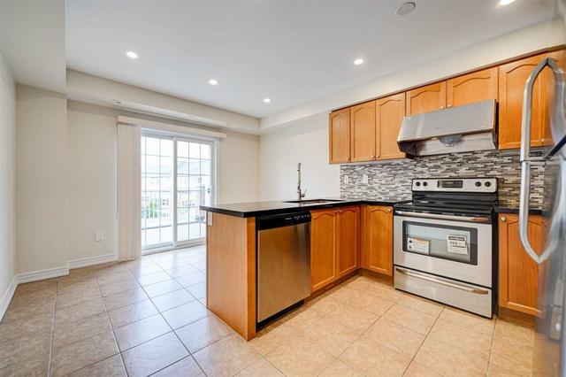 9976 Mccowan Rd, House attached with 3 bedrooms, 3 bathrooms and 2 parking in Markham ON | Image 10
