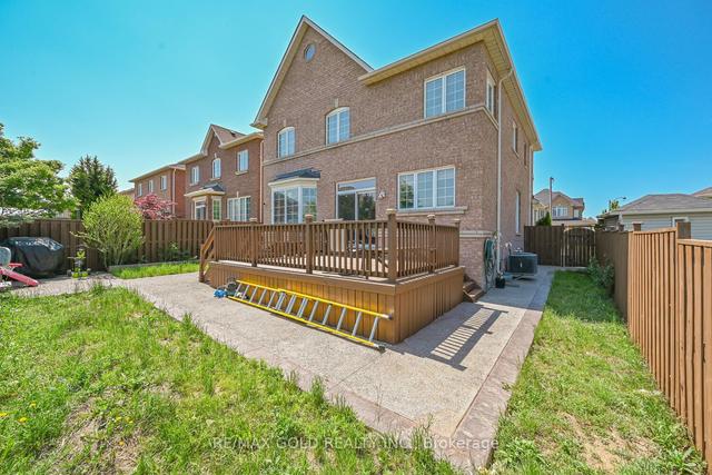 14 Covebank Cres, House detached with 4 bedrooms, 5 bathrooms and 8 parking in Brampton ON | Image 35