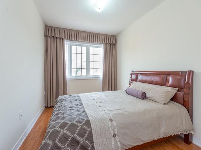 Unit 32 - 151 Silverwood Ave, House attached with 4 bedrooms, 4 bathrooms and 2 parking in Richmond Hill ON | Image 16
