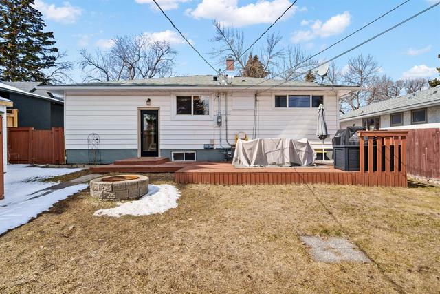2716 41 Street Sw, House detached with 4 bedrooms, 2 bathrooms and 3 parking in Calgary AB | Image 26