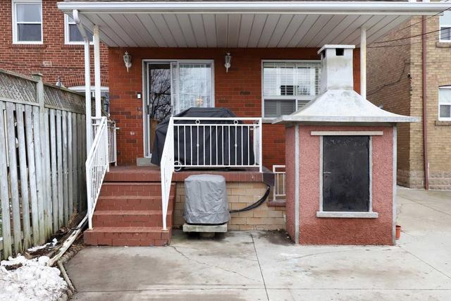 284 Oakwood Ave, House semidetached with 3 bedrooms, 2 bathrooms and 4 parking in Toronto ON | Image 27