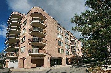 303 - 96 Fifeshire Rd, Condo with 2 bedrooms, 2 bathrooms and 1 parking in Toronto ON | Image 1
