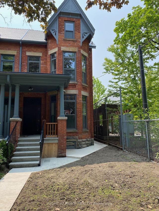 1st+bsm - 88 Brunswick Ave S, House other with 4 bedrooms, 2 bathrooms and 2 parking in Toronto ON | Image 1