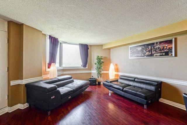 1110 - 238 Albion Rd, Condo with 3 bedrooms, 2 bathrooms and 1 parking in Toronto ON | Image 8