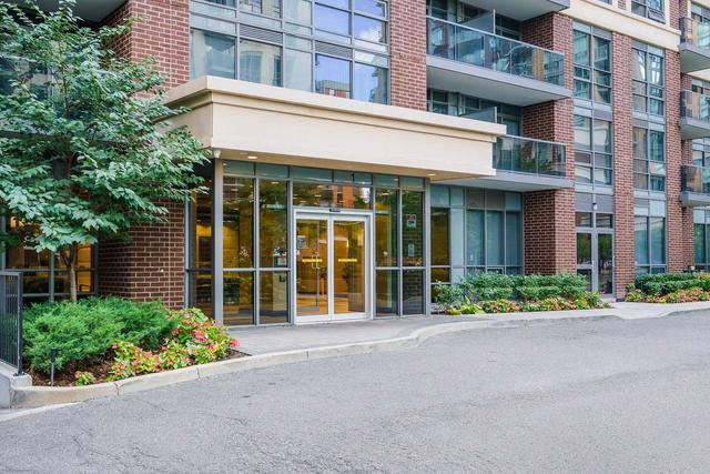 204 - 1 Michael Power Pl, Condo with 2 bedrooms, 2 bathrooms and 1 parking in Toronto ON | Image 1