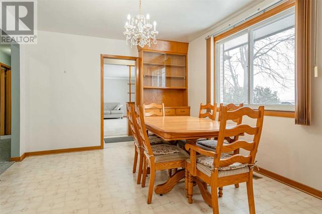 1069 Line 1 Rd, House detached with 3 bedrooms, 2 bathrooms and 5 parking in Niagara on the Lake ON | Image 21