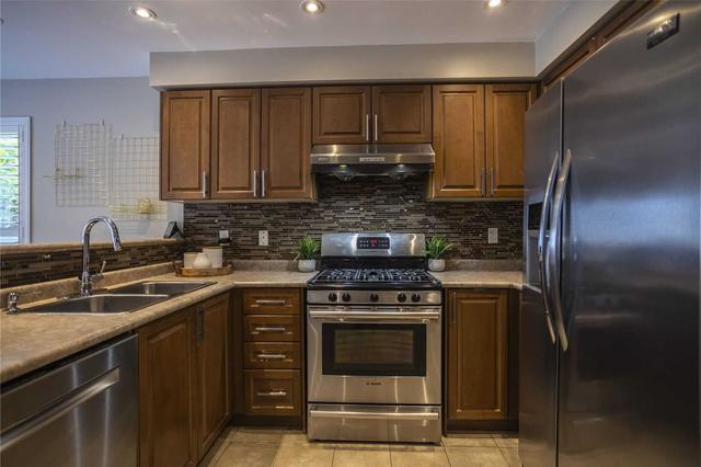 109 Win Timbers Cres, House semidetached with 3 bedrooms, 4 bathrooms and 3 parking in Whitchurch Stouffville ON | Image 39