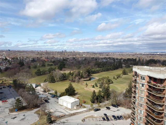 2010 - 236 Albion Rd, Condo with 3 bedrooms, 2 bathrooms and 1 parking in Toronto ON | Image 6
