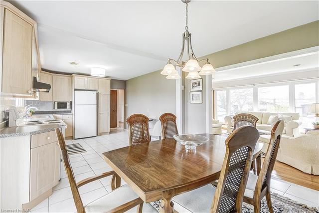 30 Joanna Drive, House detached with 3 bedrooms, 1 bathrooms and 6 parking in St. Catharines ON | Image 5