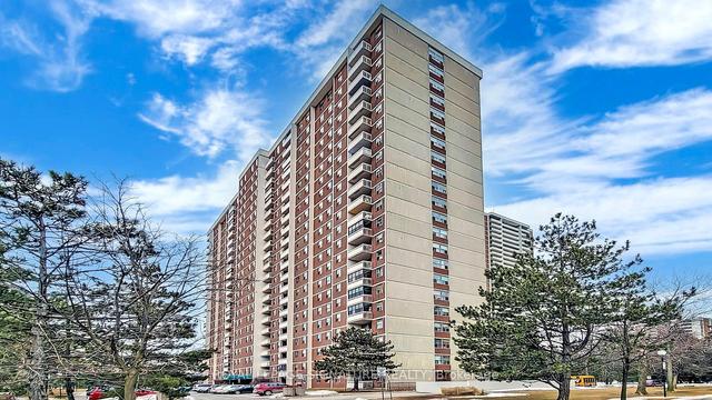 1603 - 205 Hilda Ave, Condo with 3 bedrooms, 2 bathrooms and 1 parking in Toronto ON | Image 1