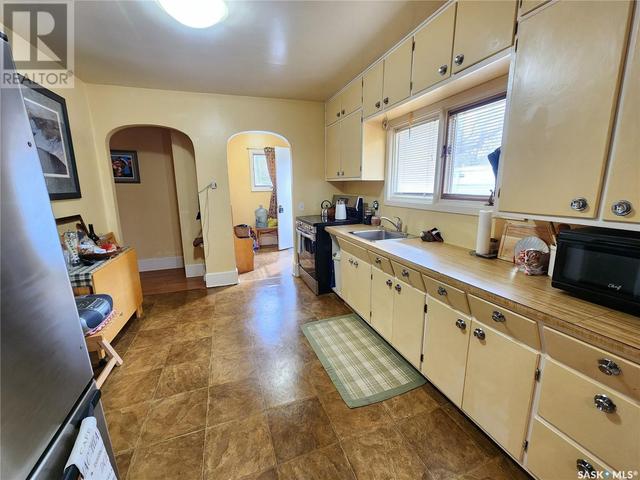 213 Main Street, House detached with 2 bedrooms, 1 bathrooms and null parking in Ogema SK | Image 5