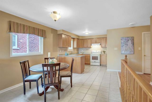 26 Wakem Crt, House detached with 3 bedrooms, 2 bathrooms and 6 parking in Whitby ON | Image 37