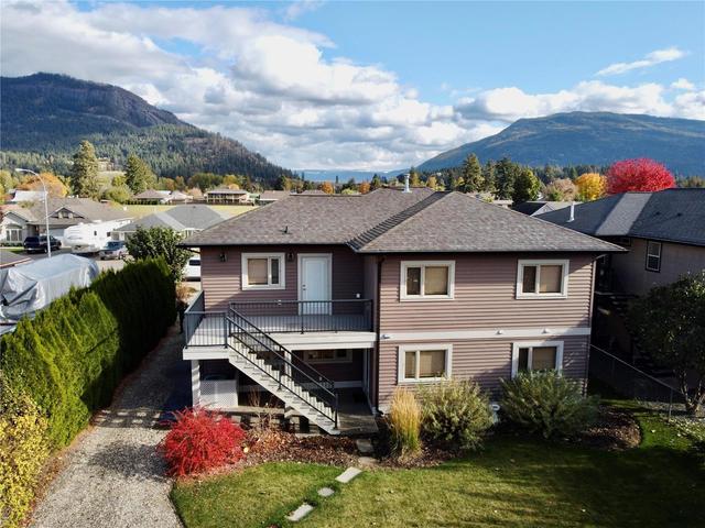 2106 Heitman Street, House detached with 4 bedrooms, 3 bathrooms and 4 parking in Enderby BC | Image 49