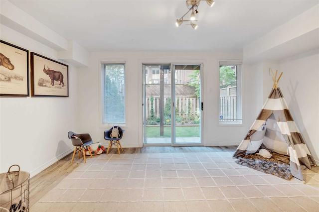 34 Bluewater Crt, House attached with 3 bedrooms, 3 bathrooms and 2 parking in Toronto ON | Image 26