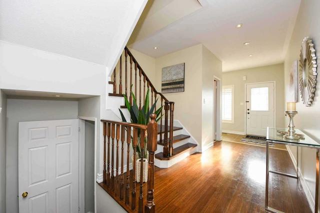 311 Hobbs Cres, House attached with 3 bedrooms, 4 bathrooms and 3 parking in Milton ON | Image 24
