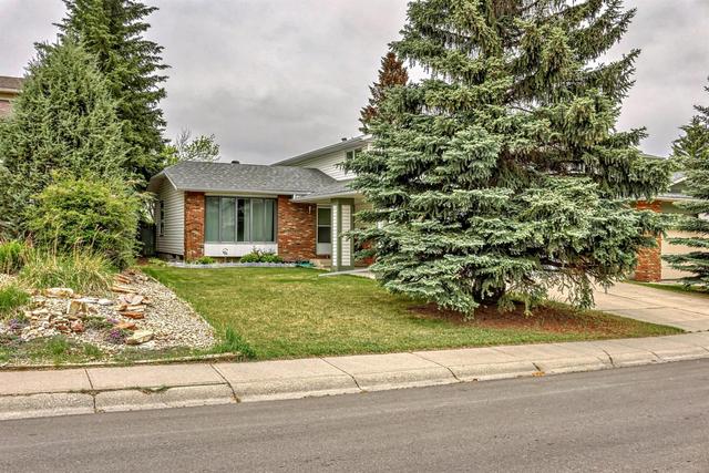 20 Woodmont Drive Sw, House detached with 5 bedrooms, 3 bathrooms and 4 parking in Calgary AB | Image 35