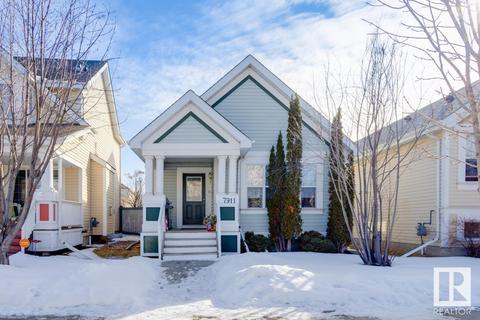 7911 13 Av Sw, House detached with 3 bedrooms, 3 bathrooms and null parking in Edmonton AB | Card Image