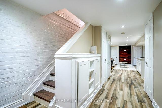 112 Withrow Ave, House semidetached with 3 bedrooms, 4 bathrooms and 1 parking in Toronto ON | Image 22