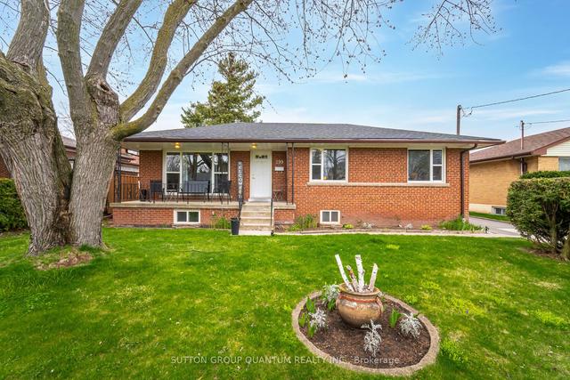 299 Woodale Ave, House detached with 3 bedrooms, 2 bathrooms and 5 parking in Oakville ON | Image 24