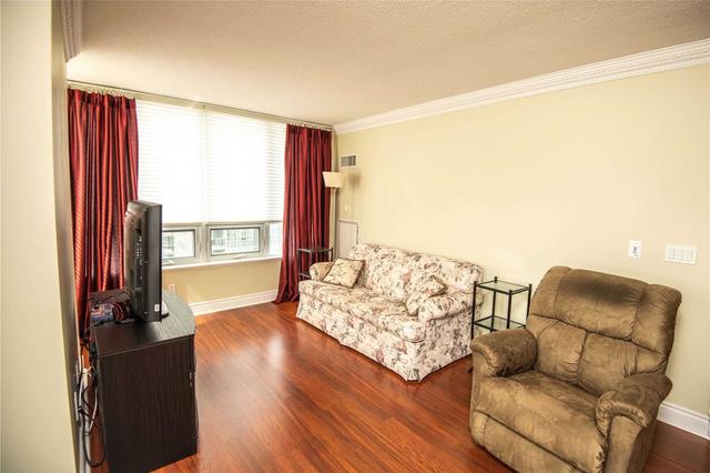 1512 - 15 Greenview Ave, Condo with 2 bedrooms, 2 bathrooms and 1 parking in Toronto ON | Image 11