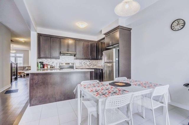 109 Decast Cres, House attached with 3 bedrooms, 3 bathrooms and 2 parking in Markham ON | Image 13