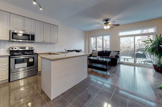 4599 Centretown Way, House semidetached with 4 bedrooms, 4 bathrooms and 3 parking in Mississauga ON | Image 2