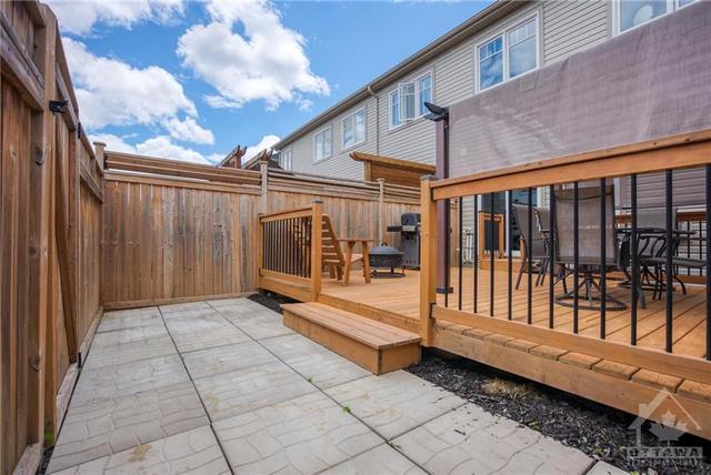286 Losino Crescent, Townhouse with 3 bedrooms, 3 bathrooms and 3 parking in Ottawa ON | Image 26