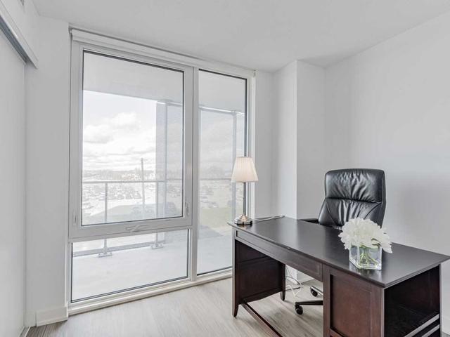 423 - 38 Monte Kwinter Crt, Condo with 2 bedrooms, 1 bathrooms and 0 parking in Toronto ON | Image 3