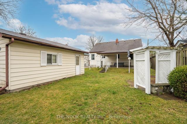374 Elgin St E, House detached with 2 bedrooms, 2 bathrooms and 6 parking in Oshawa ON | Image 33