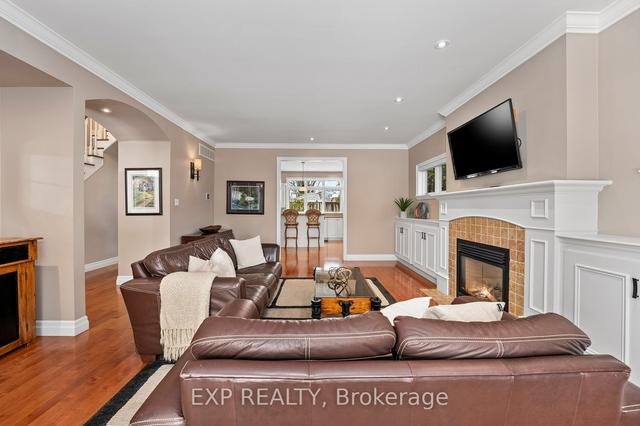 10 Glenn Gould Cres, House detached with 3 bedrooms, 3 bathrooms and 6 parking in Uxbridge ON | Image 38