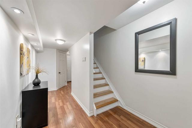 40 Jeremiah Lane, House attached with 3 bedrooms, 4 bathrooms and 2 parking in Toronto ON | Image 31