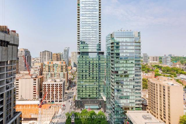 2403 - 18 Yorkville Ave, Condo with 2 bedrooms, 2 bathrooms and 1 parking in Toronto ON | Image 6