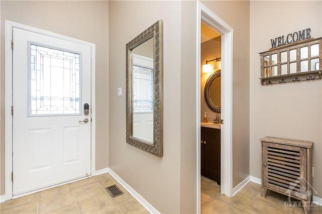 1554 Henri Lauzon Street, Townhouse with 3 bedrooms, 3 bathrooms and 4 parking in Ottawa ON | Image 3