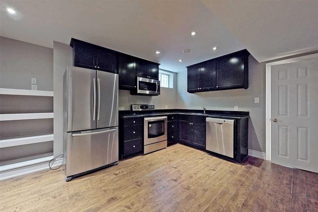 71 Lorraine Dr, House detached with 4 bedrooms, 5 bathrooms and 6 parking in Toronto ON | Image 25