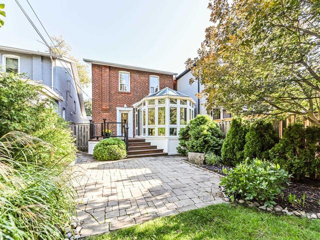 270 Briar Hill Ave, House detached with 3 bedrooms, 3 bathrooms and 1 parking in Toronto ON | Image 25