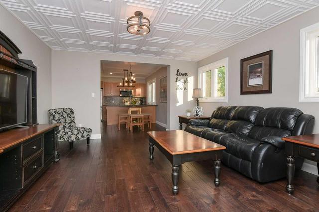2774 Flos Road 3 W, House detached with 4 bedrooms, 2 bathrooms and 6 parking in Springwater ON | Image 10