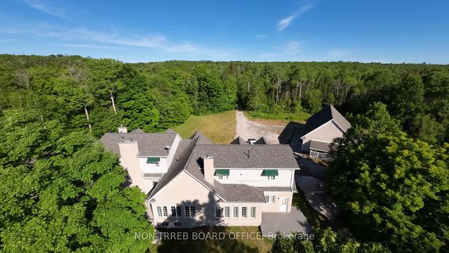 13768 Highway 6, House detached with 4 bedrooms, 10 bathrooms and 0 parking in Assiginack ON | Image 7