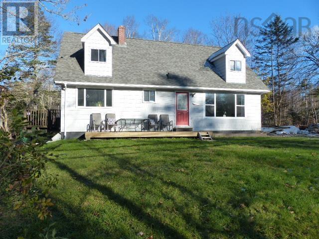 24 Westhaver Road, House detached with 3 bedrooms, 2 bathrooms and null parking in Lunenburg MD NS | Card Image